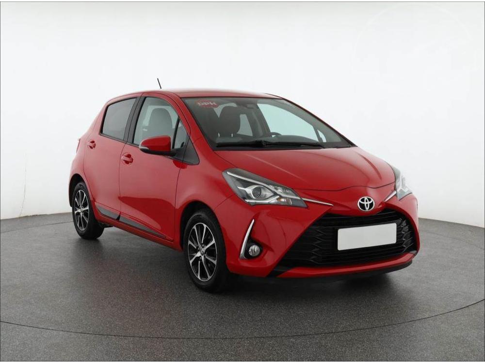 Toyota Yaris 1.5 Dual VVT-i, ČR,1.maj