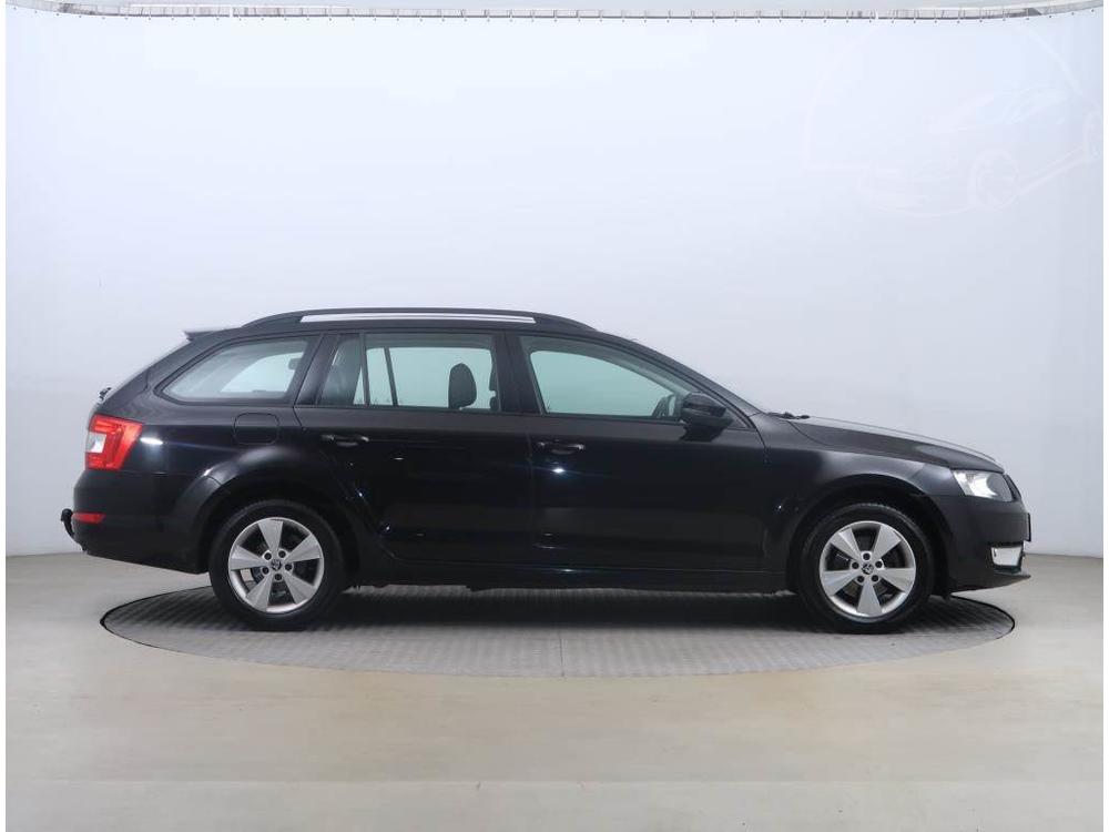 koda Octavia 1.6 TDI, Elegance, Serv.kniha