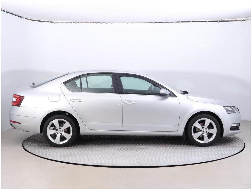 koda Octavia 1.6 TDI, Automatick klima