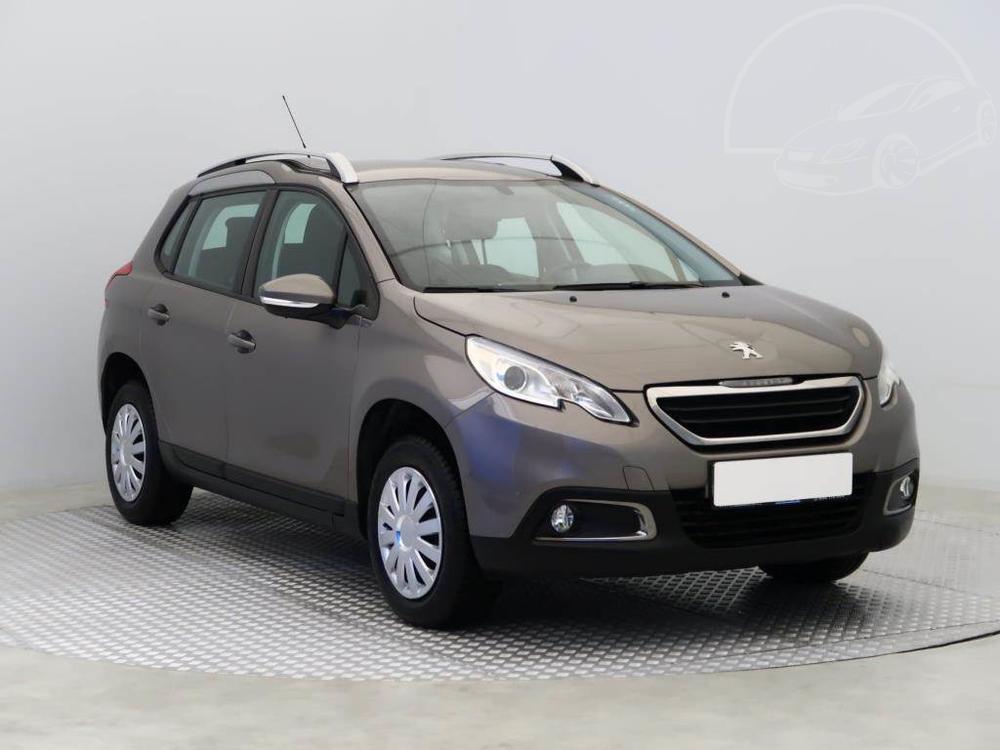 Peugeot 2008 1.2 PureTech, ČR,1.maj