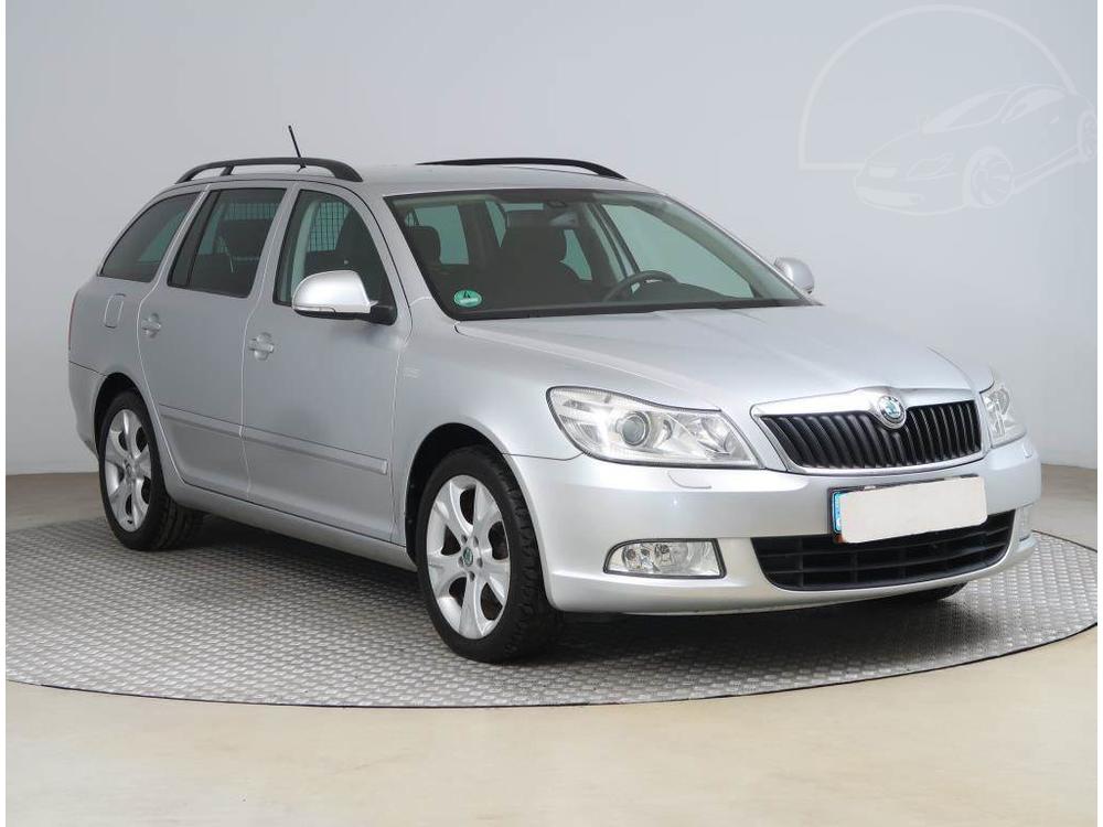 Prodm koda Octavia 1.6 TDI, Serv.kniha, Xenony