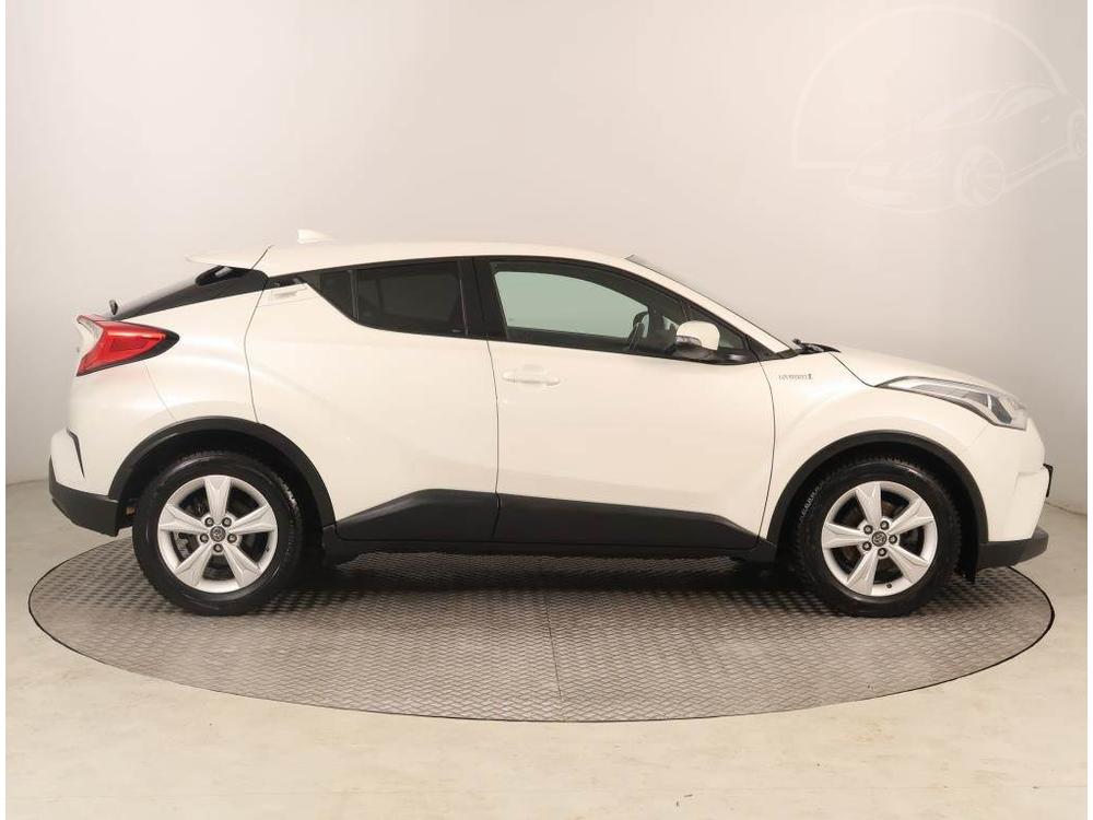 Toyota C-HR 1.8 Hybrid, Automat