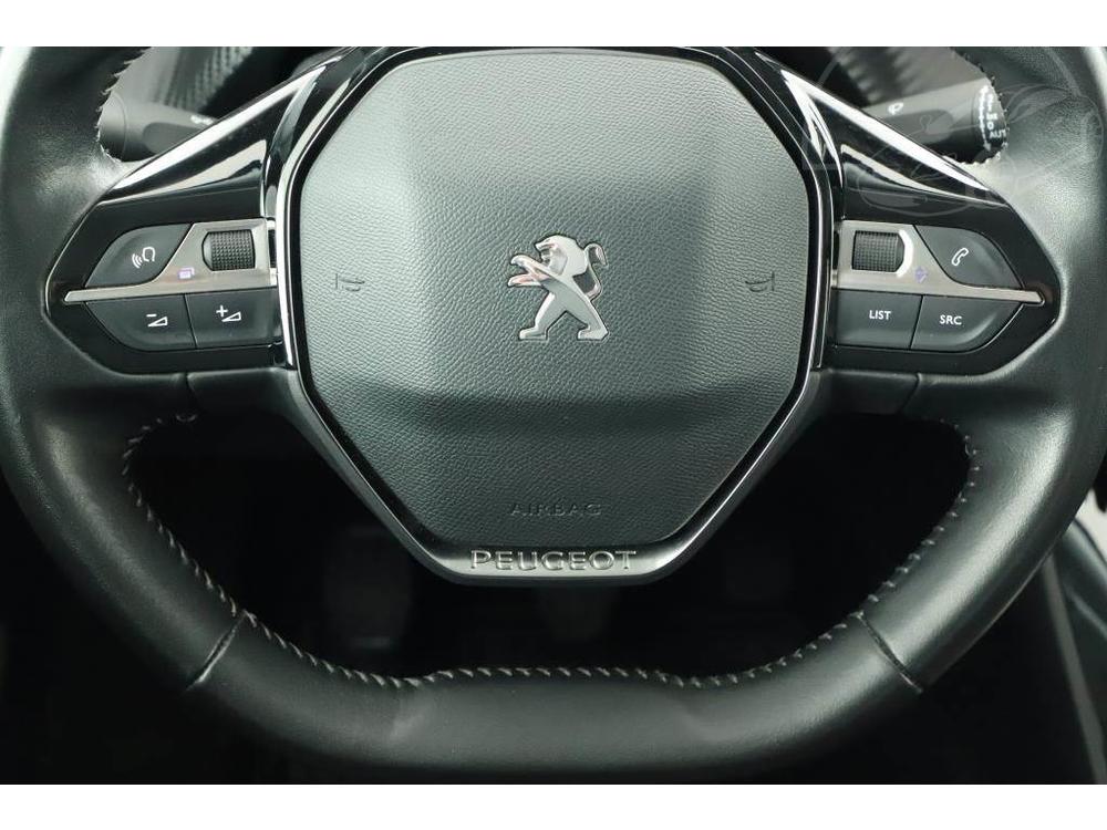 Peugeot 2008 1.2 PureTech, Allure, R,1.maj