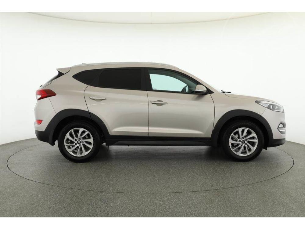 Hyundai Tucson 1.7 CRDi, NOV CENA