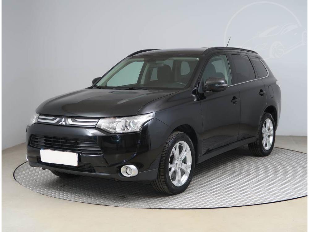 Prodm Mitsubishi Outlander 2.2 DI-D, NOV CENA, 4X4