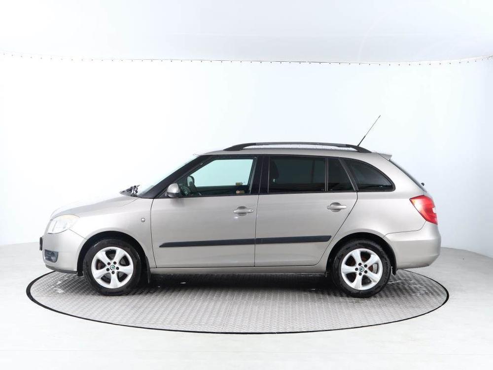 koda Fabia 1.2 12V, Ambiente, Serv.kniha