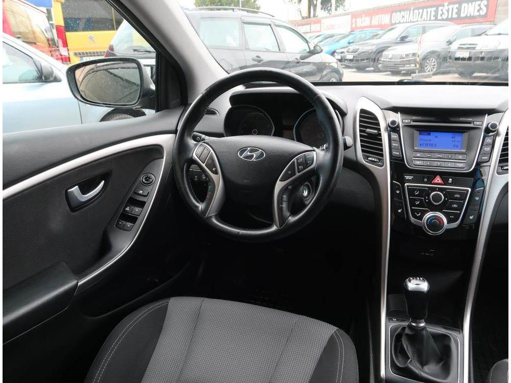 Hyundai i30 1.4 CVVT, Serv.kniha, Klima