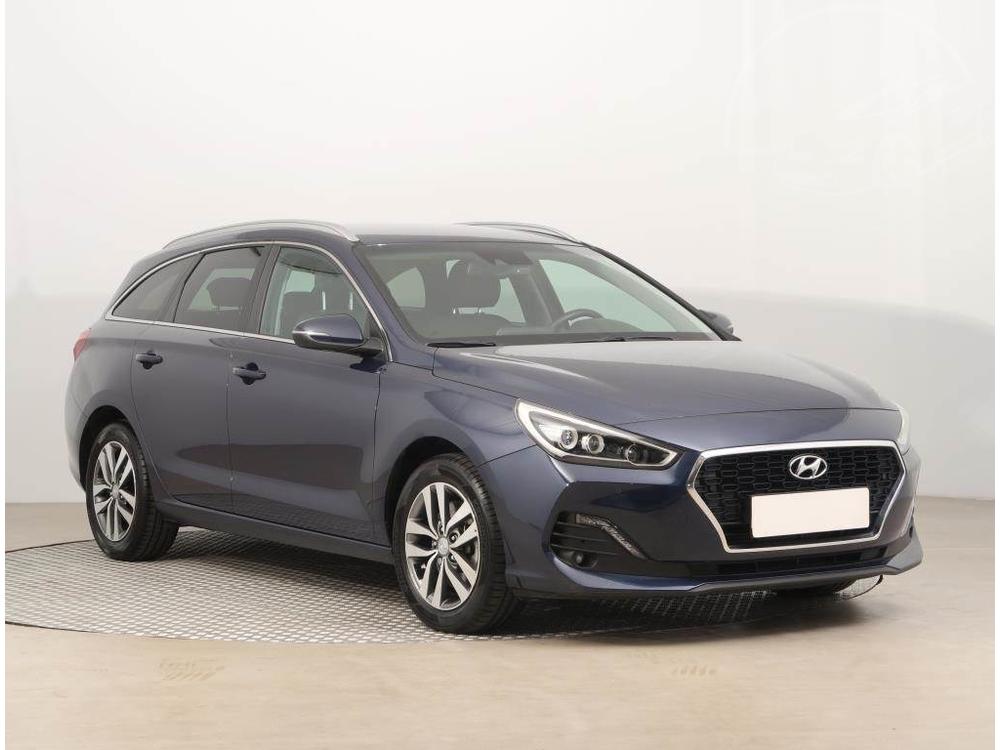 Hyundai i30 1.6 CRDi, Style, ČR,1.maj