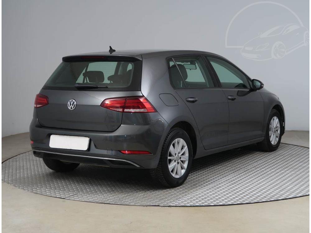 Volkswagen Golf 1.0 TSI, Automatick klima