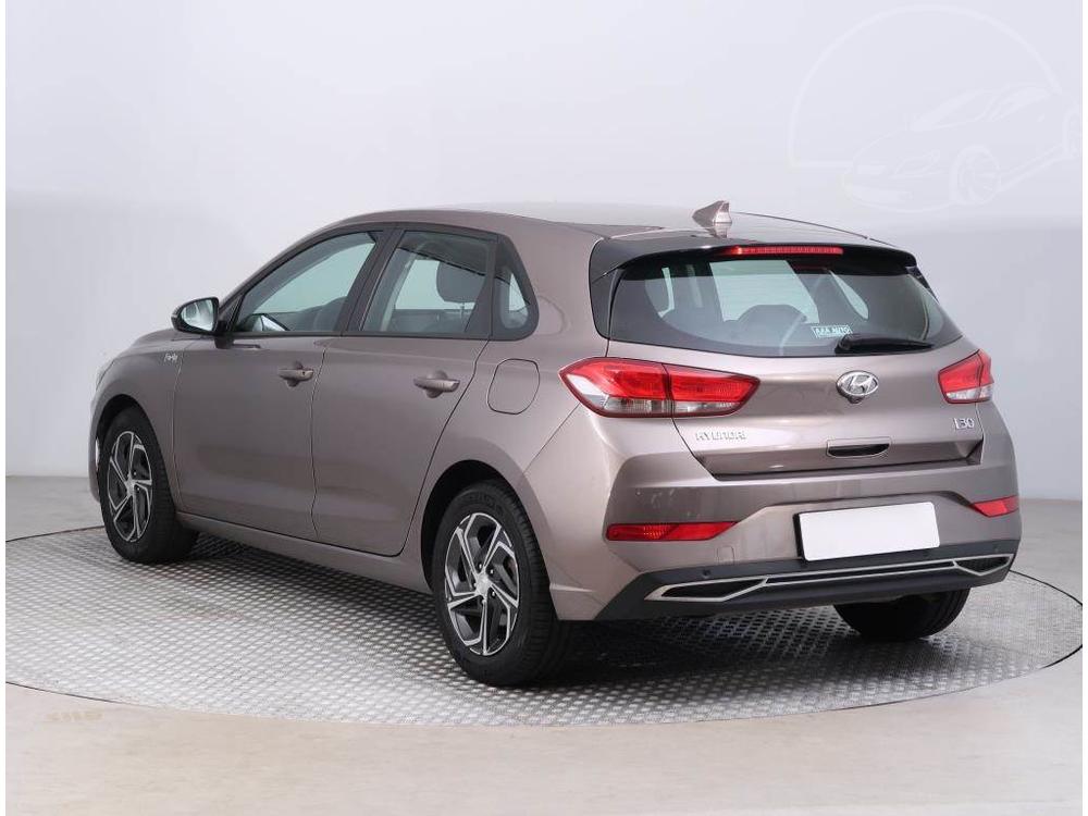 Hyundai i30 1.0 T-GDI, Family, NOV CENA