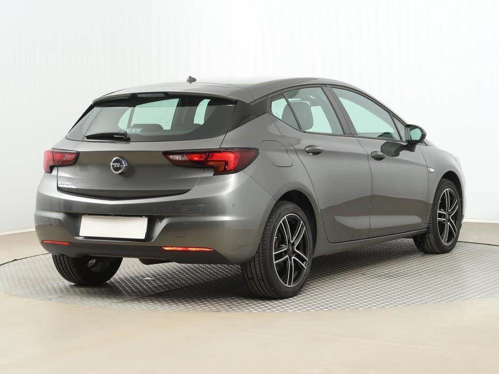 Opel Astra 1.4 T, Serv.kniha