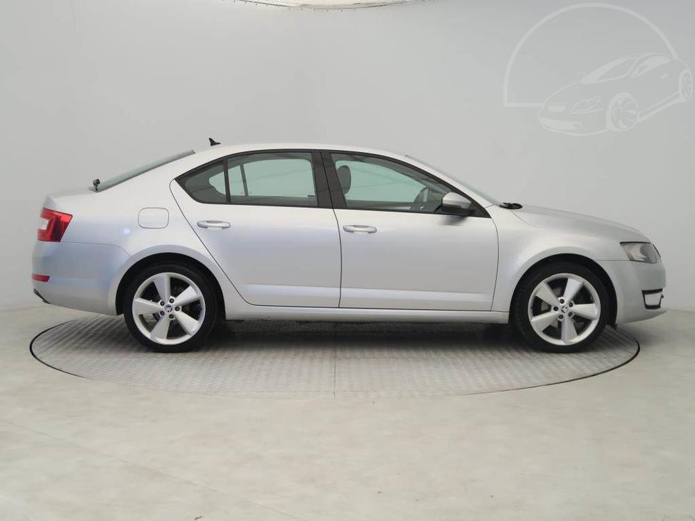 koda Octavia 1.6 TDI, Elegance, R,2.maj