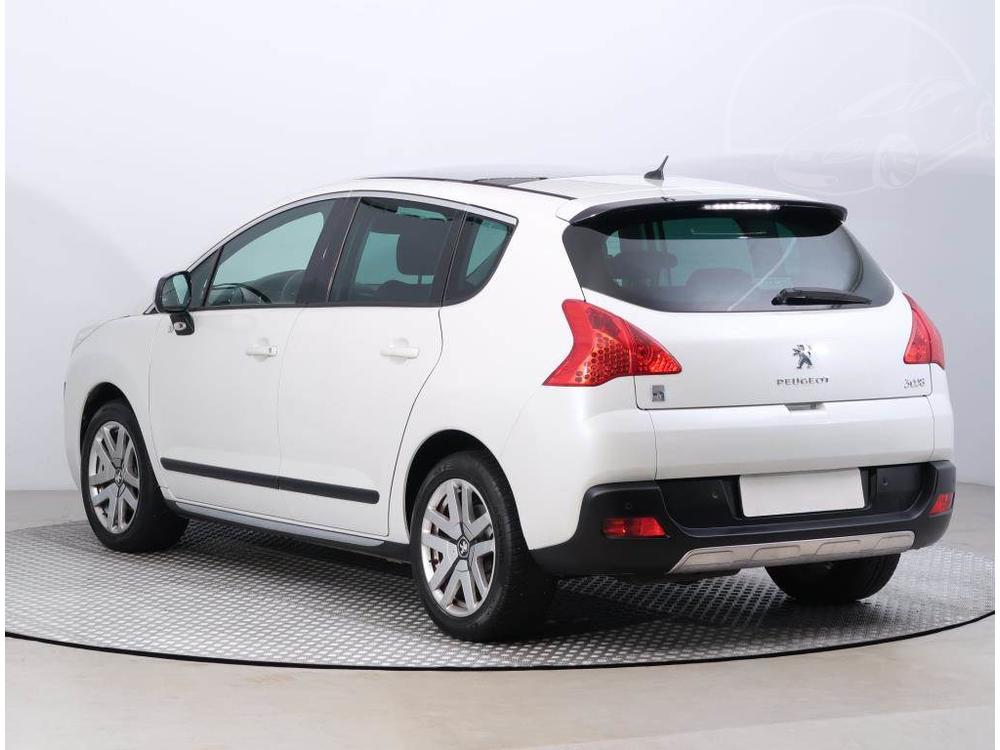 Peugeot 3008 Hybrid4, 4X4, Automat, Navi