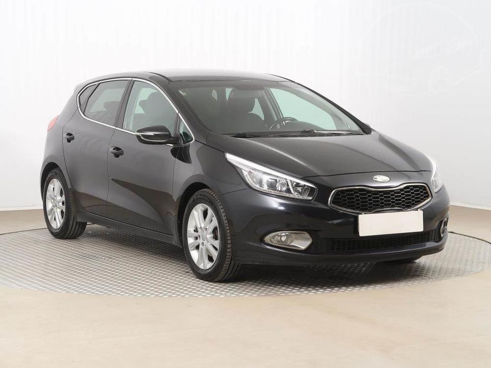 Kia Cee´d 1.6 CRDi, ČR,2.maj, Serv.kniha