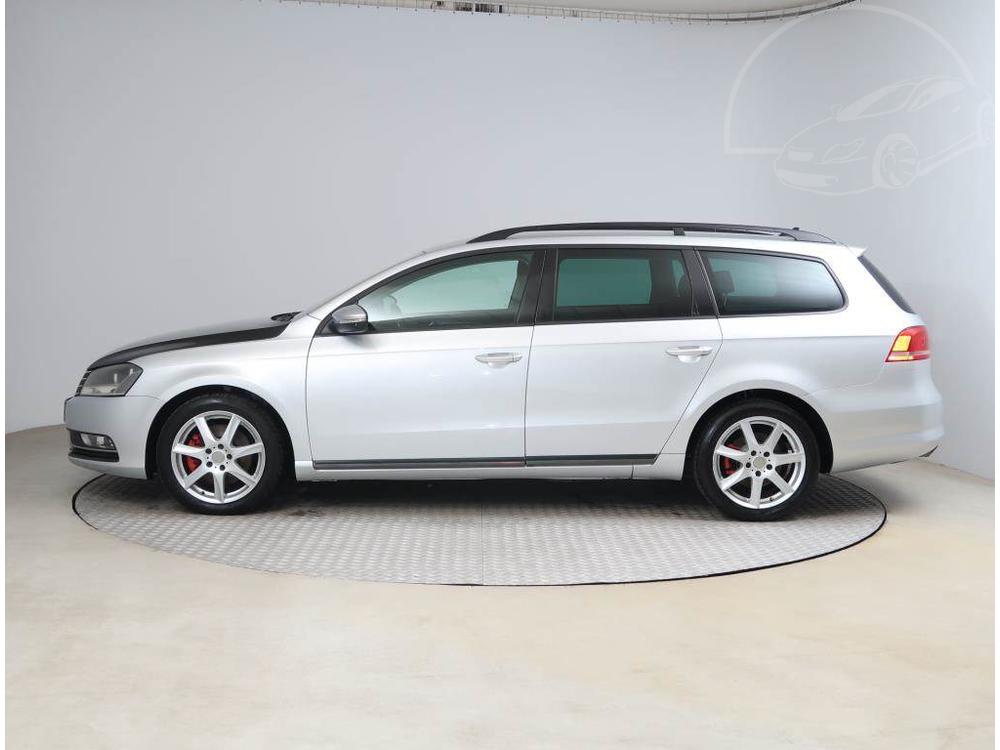 Volkswagen Passat 2.0 TDI, Serv.kniha, Navi