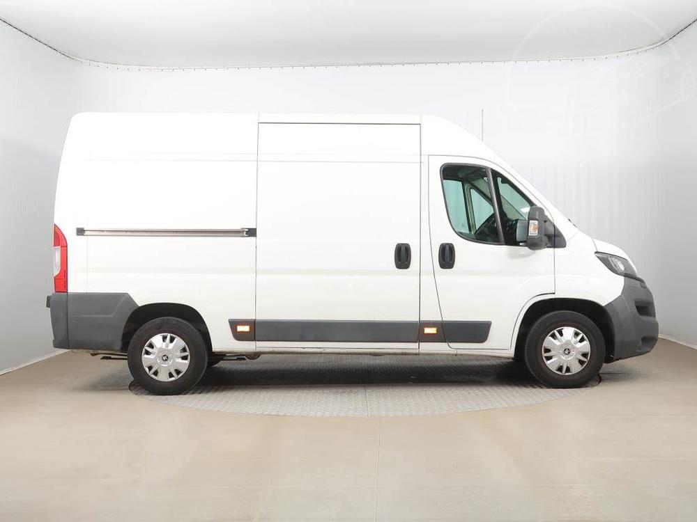 Peugeot Boxer 2.2 HDi, 333, L2H2, Nov v R