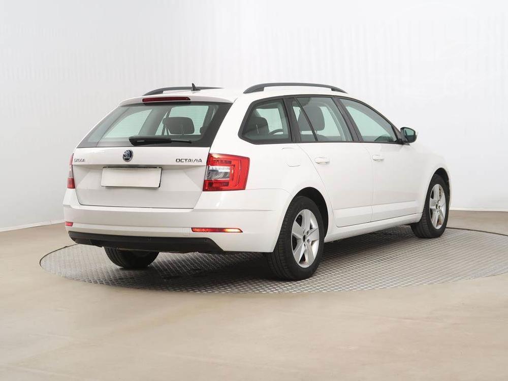 koda Octavia 1.6 TDI, Ambition, R,1.maj