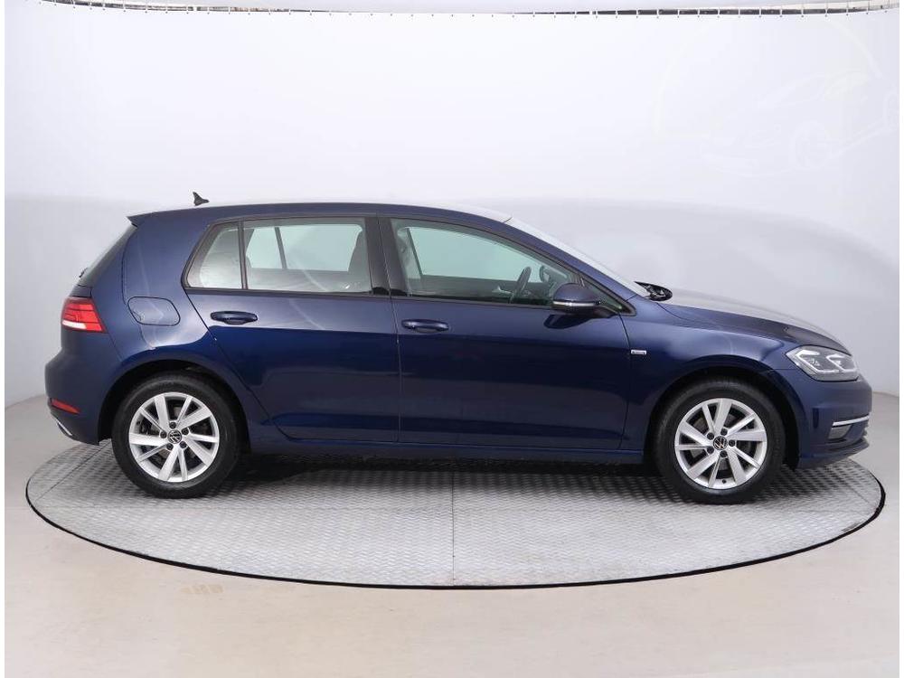 Volkswagen Golf 1.5 TSI, NOV CENA, R,2.maj