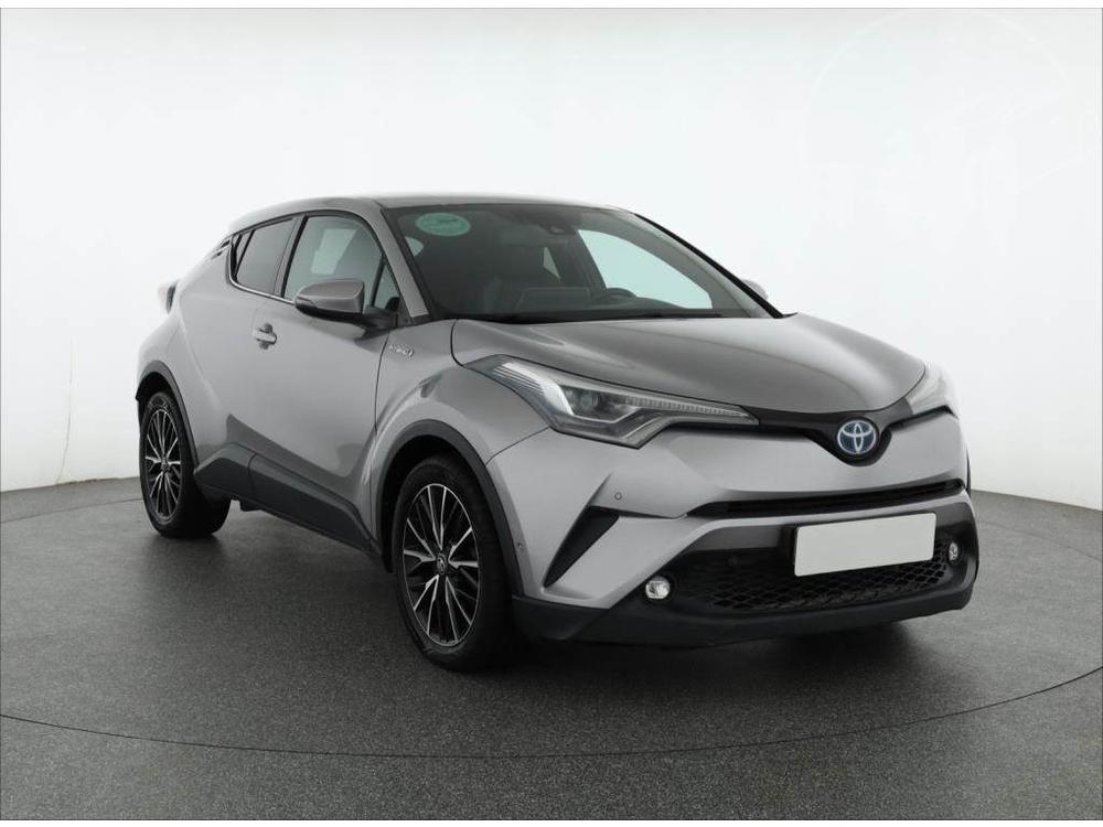 Toyota C-HR 1.8 Hybrid, Automat, ČR,1.maj