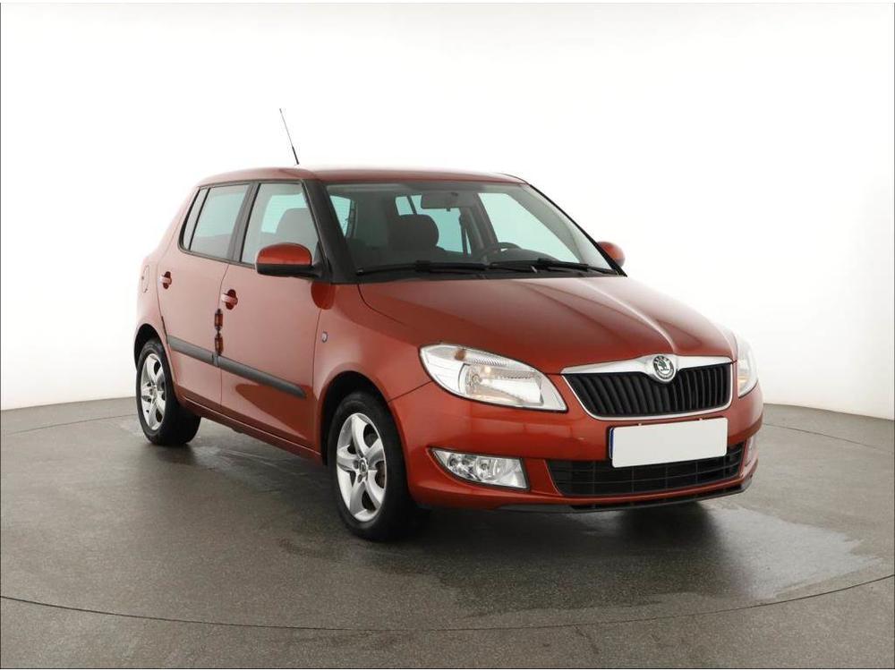 Škoda Fabia 1.2 TSI, ČR,1.maj, Serv.kniha