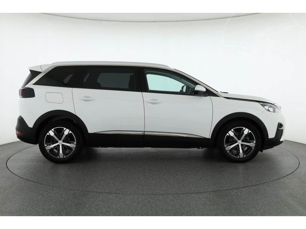 Peugeot 5008 1.5 BlueHDi, 7mst, R,2.maj