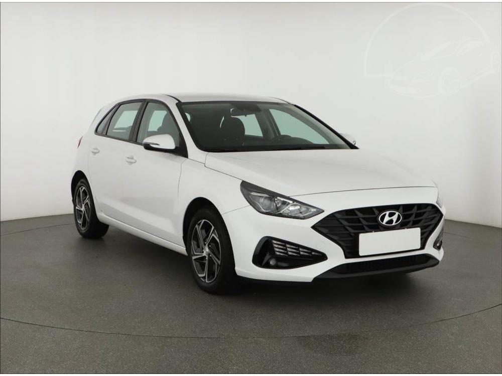 Hyundai i30 1.5 DPI, ČR,2.maj, Serv.kniha