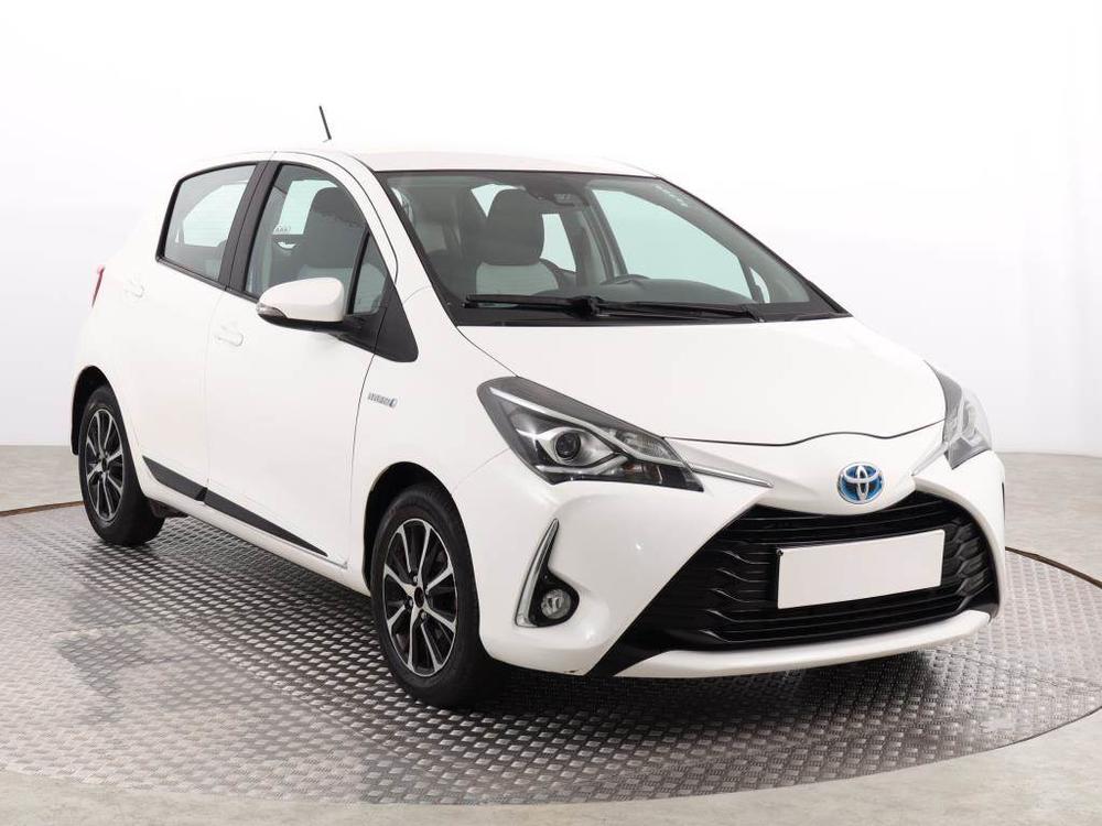 Toyota Yaris 1.5 Hybrid, Premium, Automat