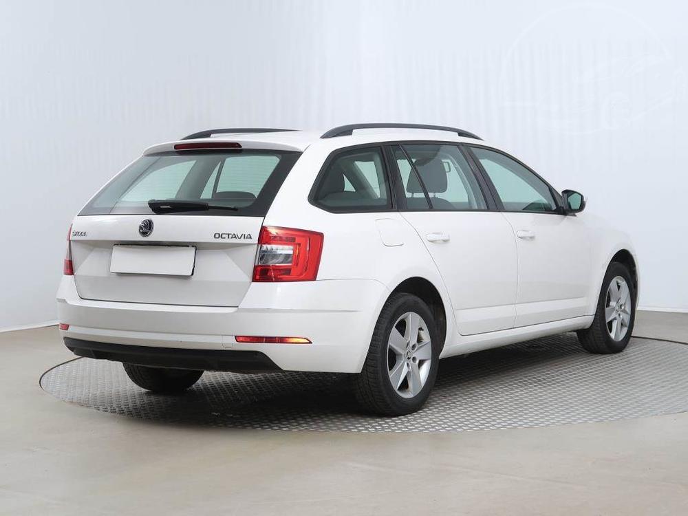 koda Octavia 1.6 TDI, R,1.maj, Klima