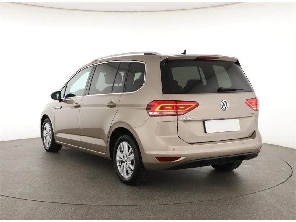 Volkswagen Touran 1.5 TSI, R-Line