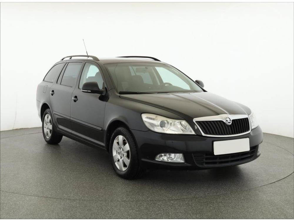 Škoda Octavia 1.6, ČR,2.maj, Serv.kniha