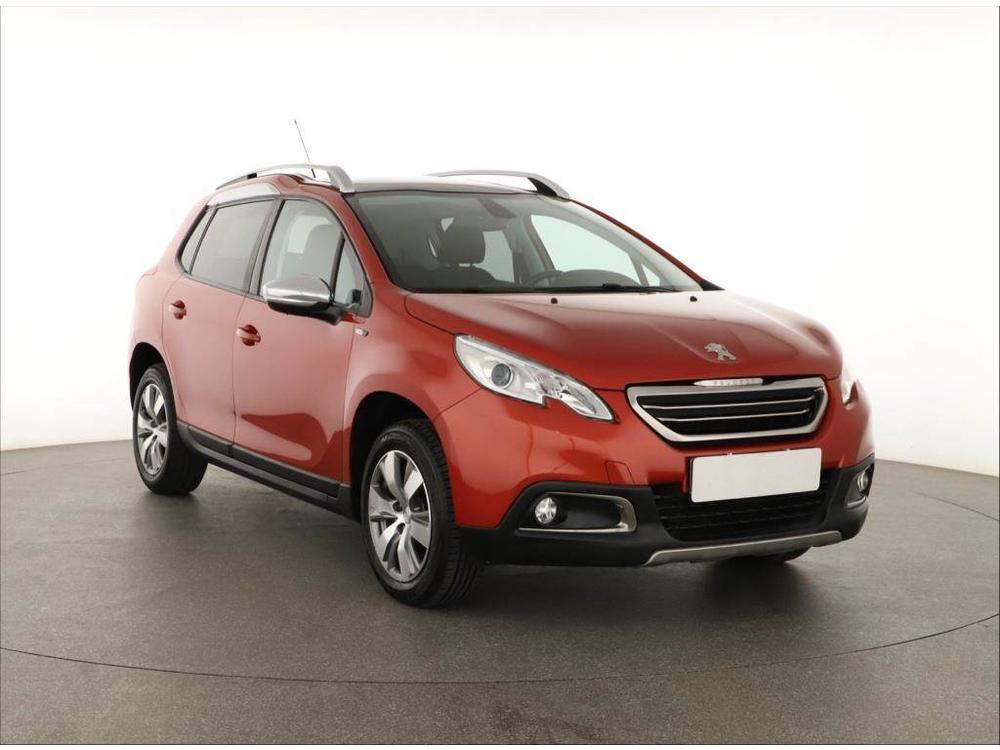 Peugeot 2008 1.2 PureTech, Style