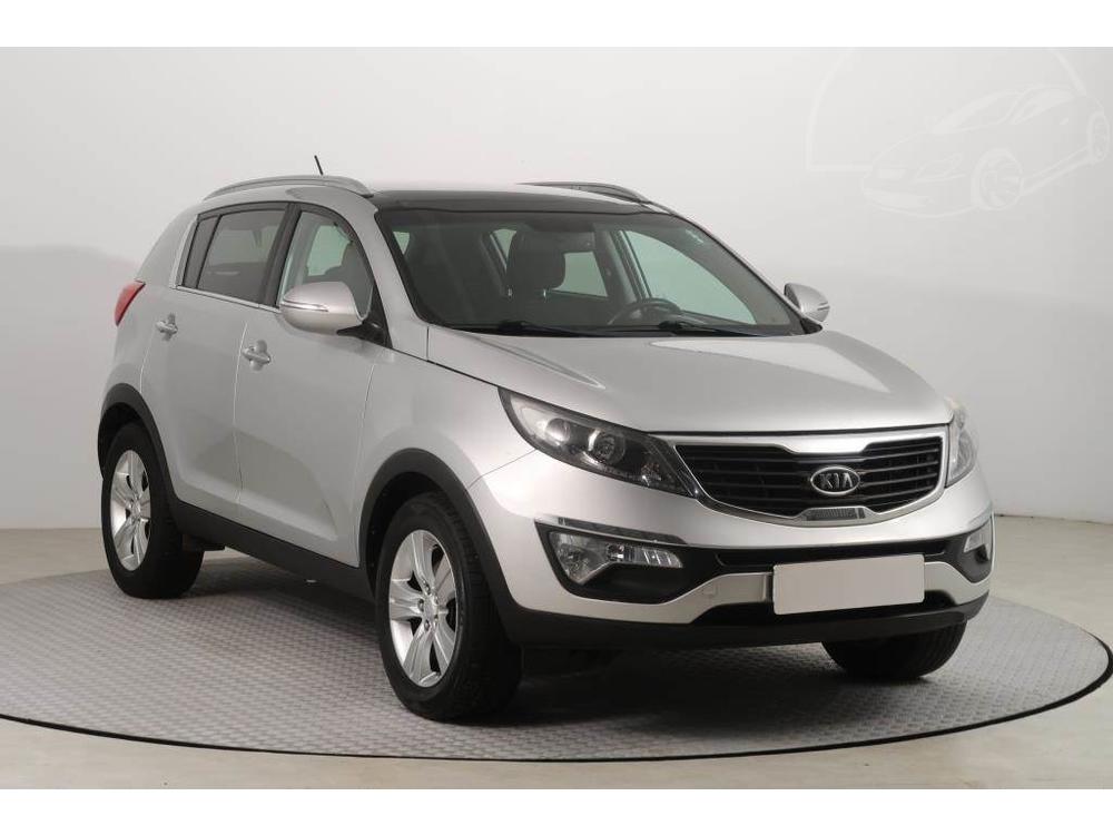 Prodm Kia Sportage 1.7 CRDi, Automatick klima