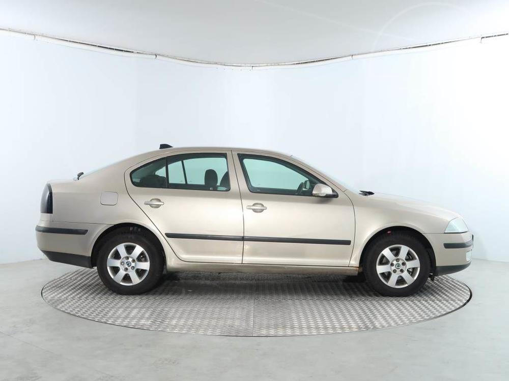 koda Octavia 1.9 TDI, Elegance, Serv.kniha