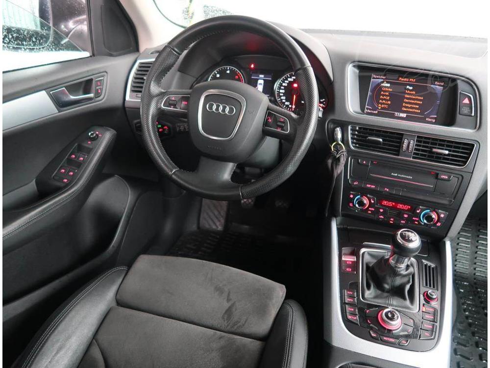 Audi Q5 2.0 TDI, 4X4, Serv.kniha