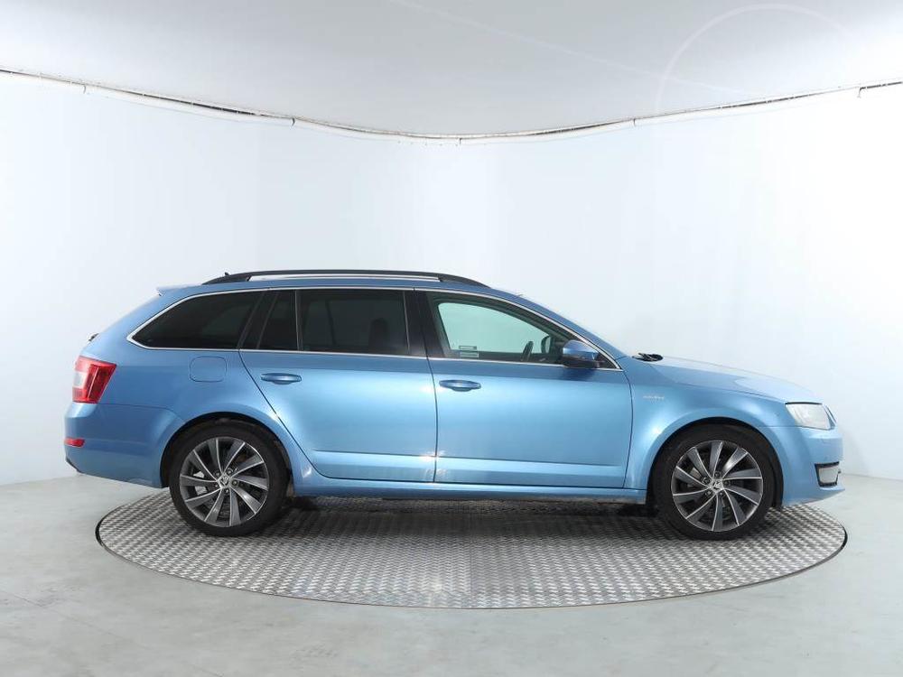 koda Octavia 2.0 TDI, Automat, Serv.kniha