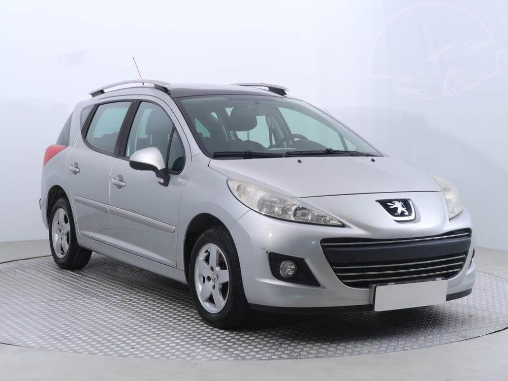 Prodm Peugeot 207 1.4 VTi, Serv.kniha, po STK