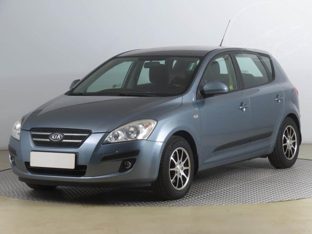 Kia Ceed 1.4 CVVT, R,1.maj, po STK