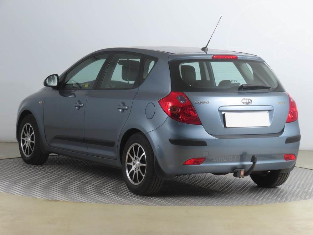 Kia Ceed 1.4 CVVT, R,1.maj, po STK