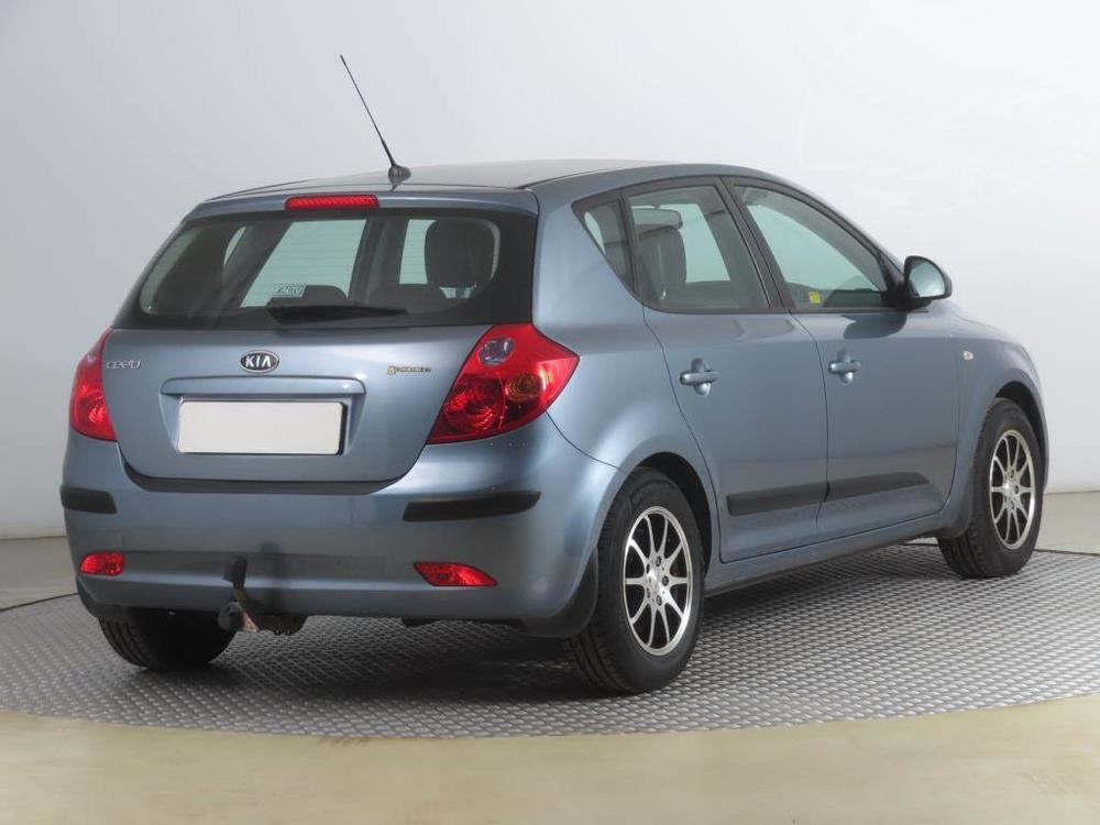 Kia Ceed 1.4 CVVT, R,1.maj, po STK