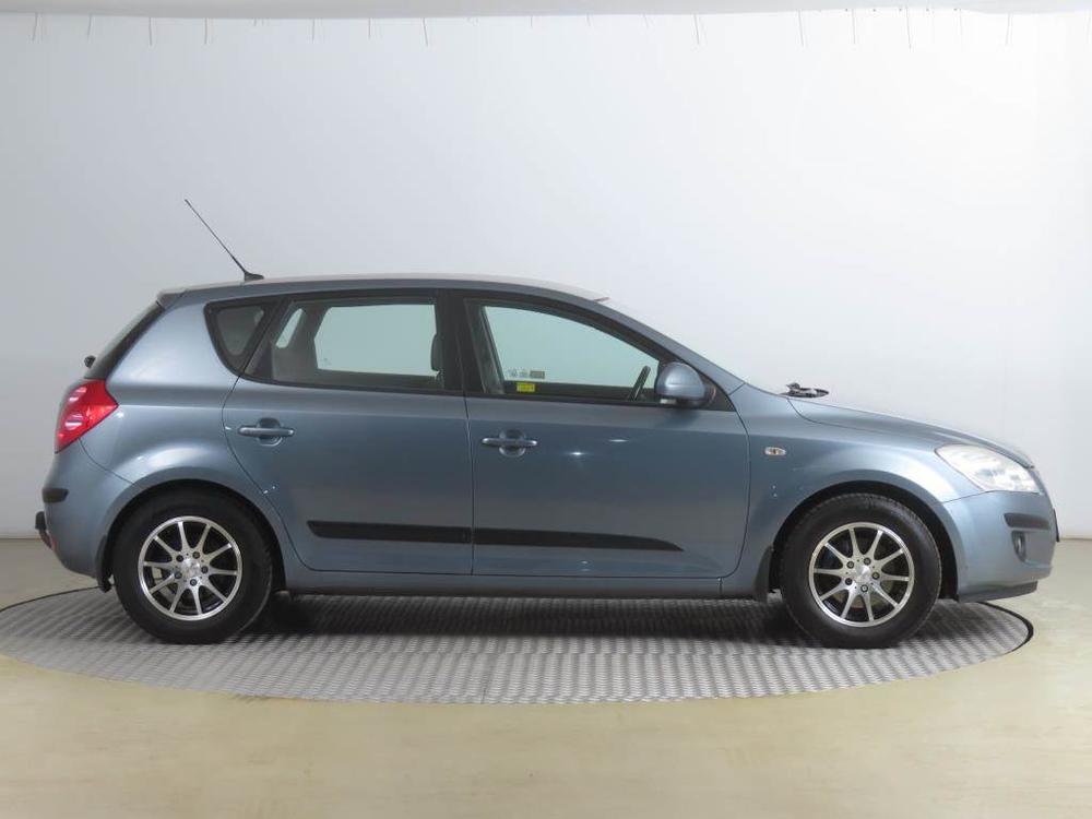 Kia Ceed 1.4 CVVT, R,1.maj, po STK