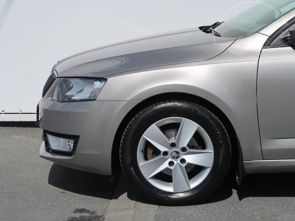 koda Octavia 1.6 TDI, Elegance, NOV CENA