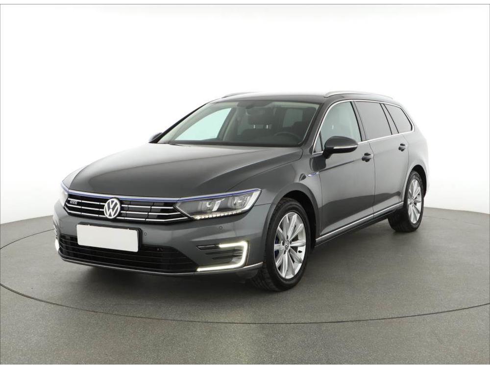 Volkswagen Passat 1.4 GTE, NOV CENA, Automat