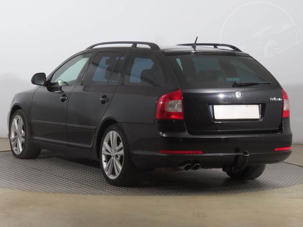 koda Octavia RS 2.0 TDI, Koen sedaky