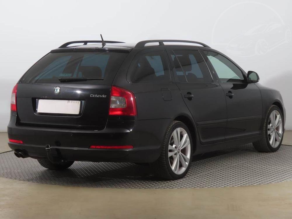 koda Octavia RS 2.0 TDI, Koen sedaky