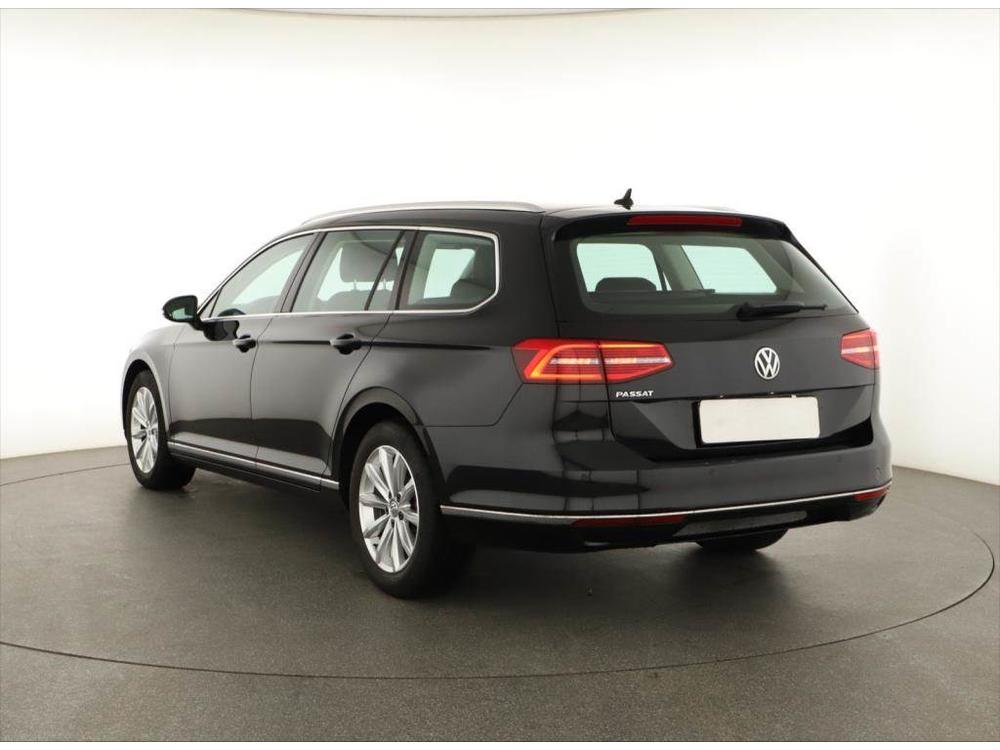 Volkswagen Passat 2.0 TDI, Highline, NOV CENA