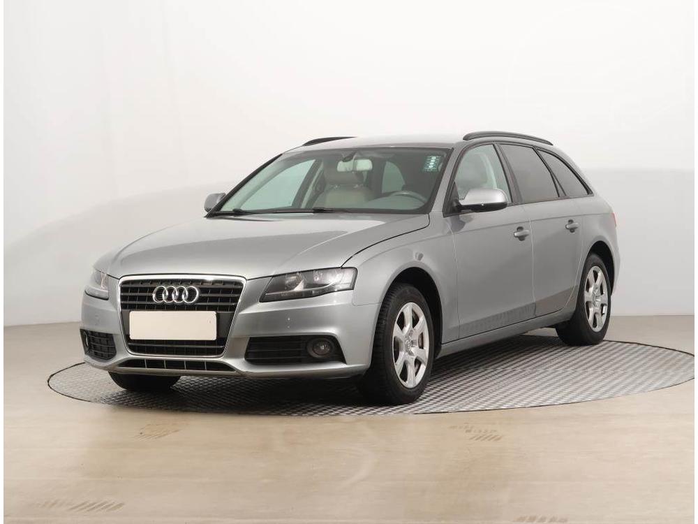 Audi A4 2.0 TDI, Automatick klima