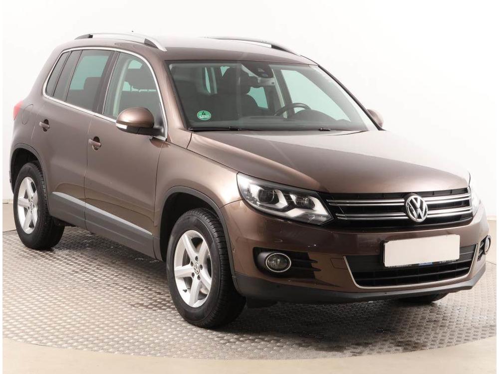 Volkswagen Tiguan 2.0 TDI, 4X4, ČR,1.maj