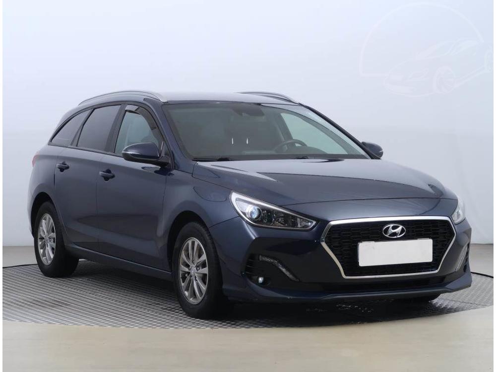 Hyundai i30 1.6 CRDi, Family, ČR,2.maj