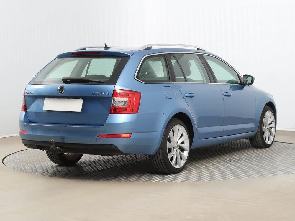 koda Octavia 1.6 TDI, NOV CENA, Automat