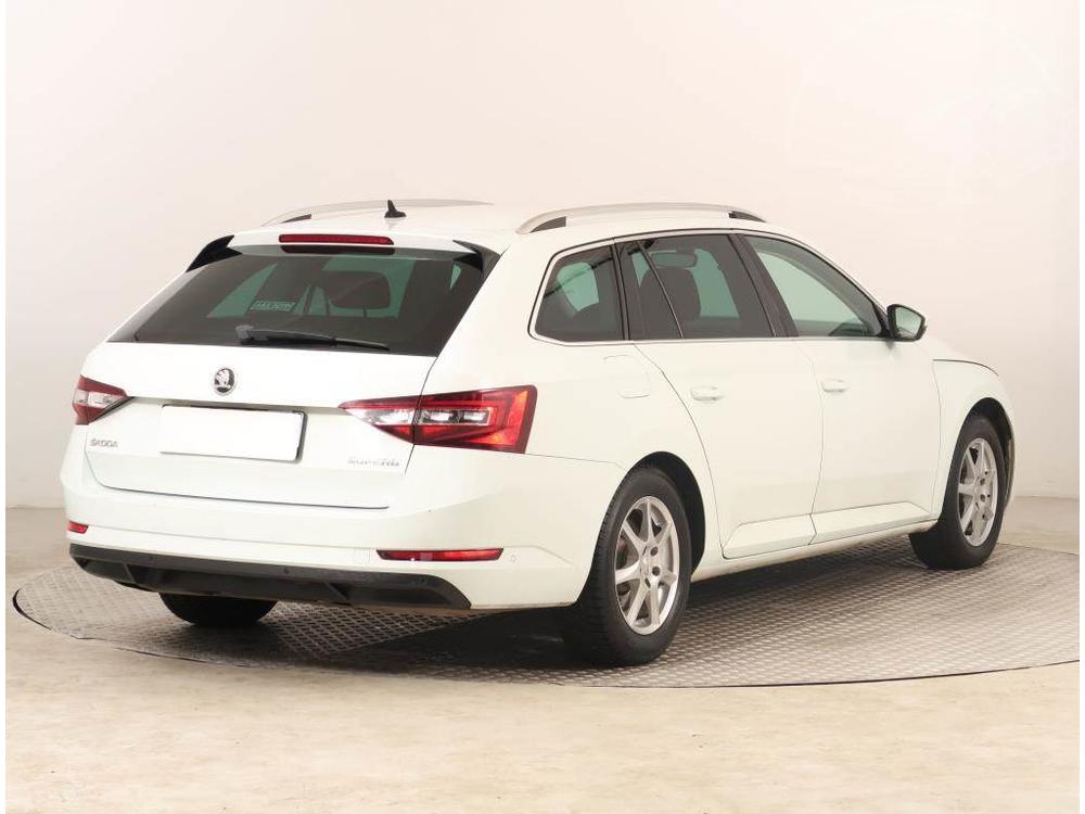 koda Superb 2.0 TDI, NOV CENA, R,2.maj